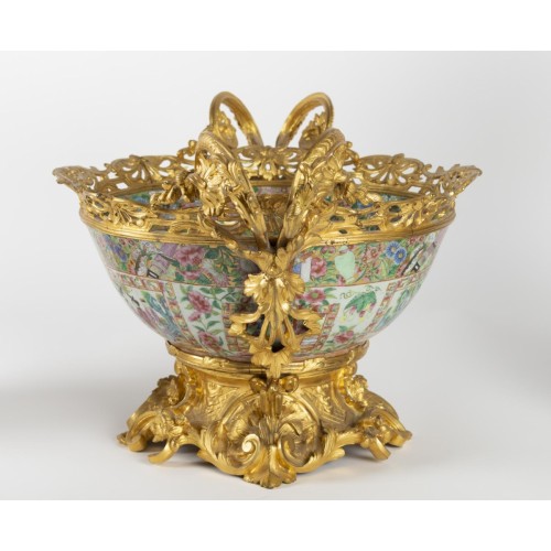 Porcelaine de Canton - Importante garniture de console 19e siècle - Galerie Camille Barsac - Zahra Luxury