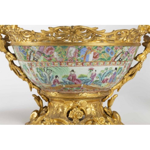 Porcelaine de Canton - Importante garniture de console 19e siècle - Galerie Camille Barsac - Zahra Luxury